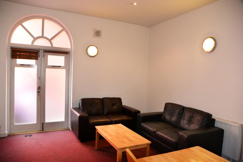 Blackmore Court Cork Quarto foto