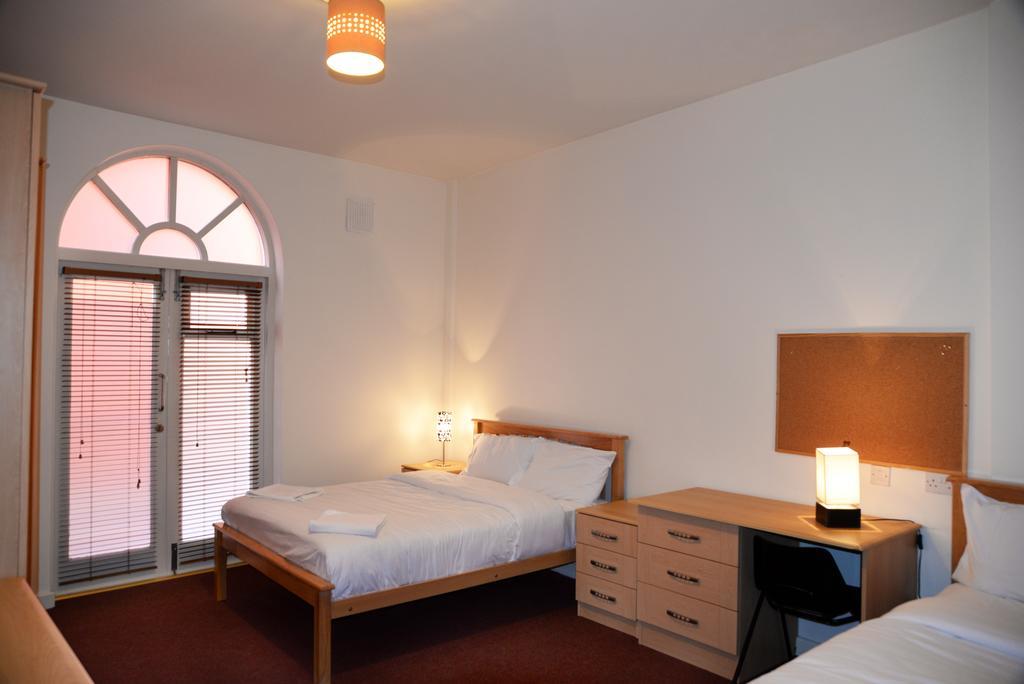 Blackmore Court Cork Quarto foto